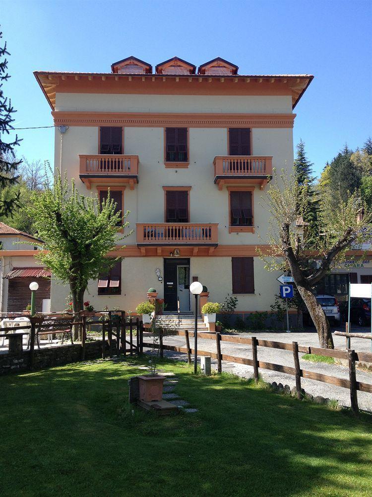 Albergo Chiara Savignone Buitenkant foto