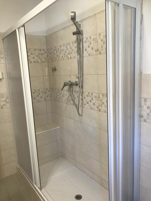 Albergo Chiara Savignone Buitenkant foto